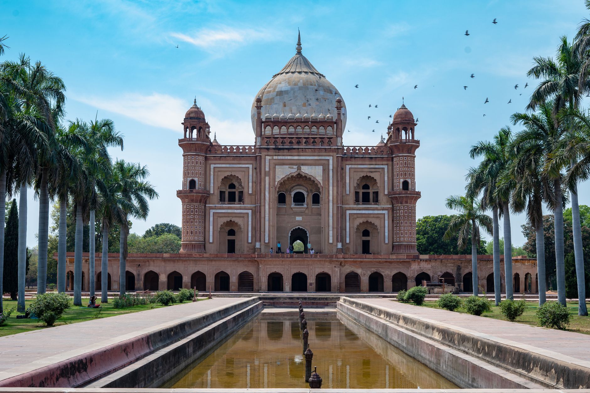 fountain in front of the tomb of safdar jang in delhi